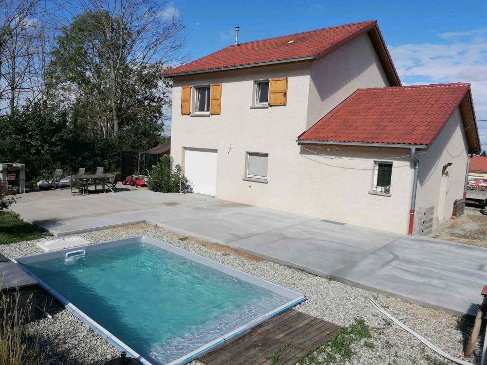 Maçonnerie paysagère vue piscine